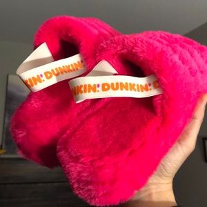 Womens Dunkin’ donuts slippers, worn once to try on. Clean, not dirty.
